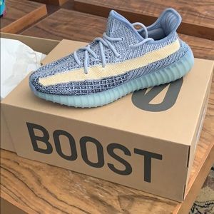 Yeezy Boost 350 V2 Ash Blue
